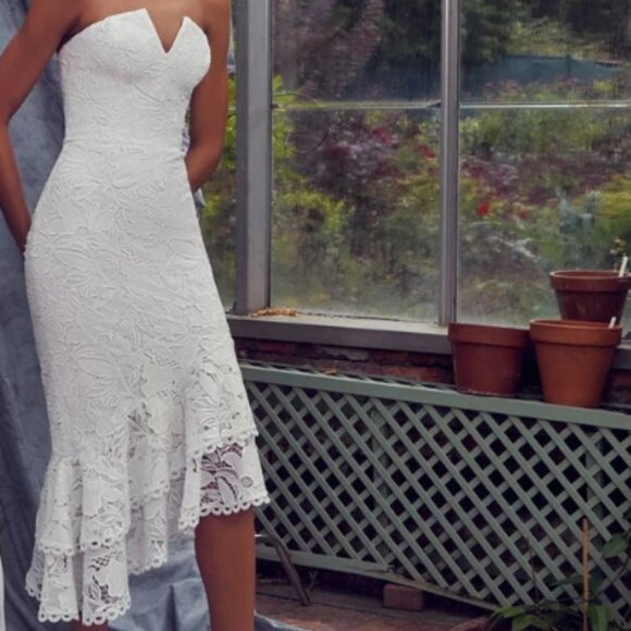 Mila Dress - Picture 1 of 6